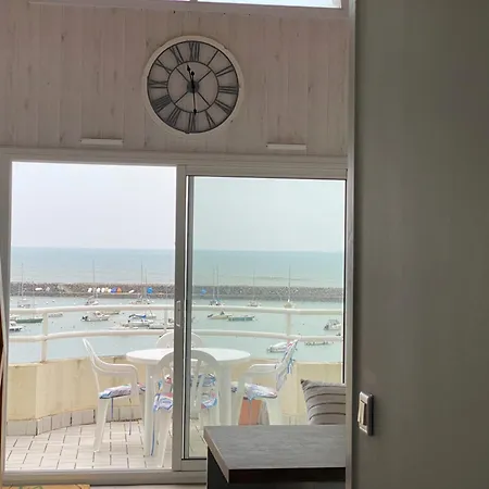 Appartamento Renove Avec Balcon Et Parking Prive A - Fr-1-336-143