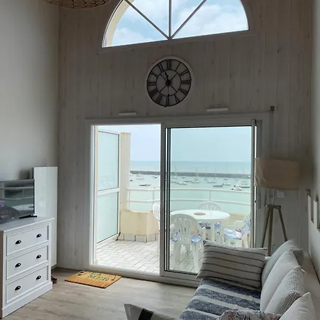 Renove Avec Balcon Et Parking Prive A - Fr-1-336-143 *