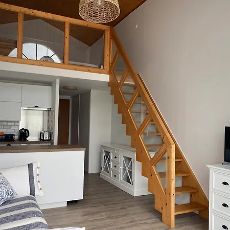 Renove Avec Balcon Et Parking Prive A - Fr-1-336-143 *